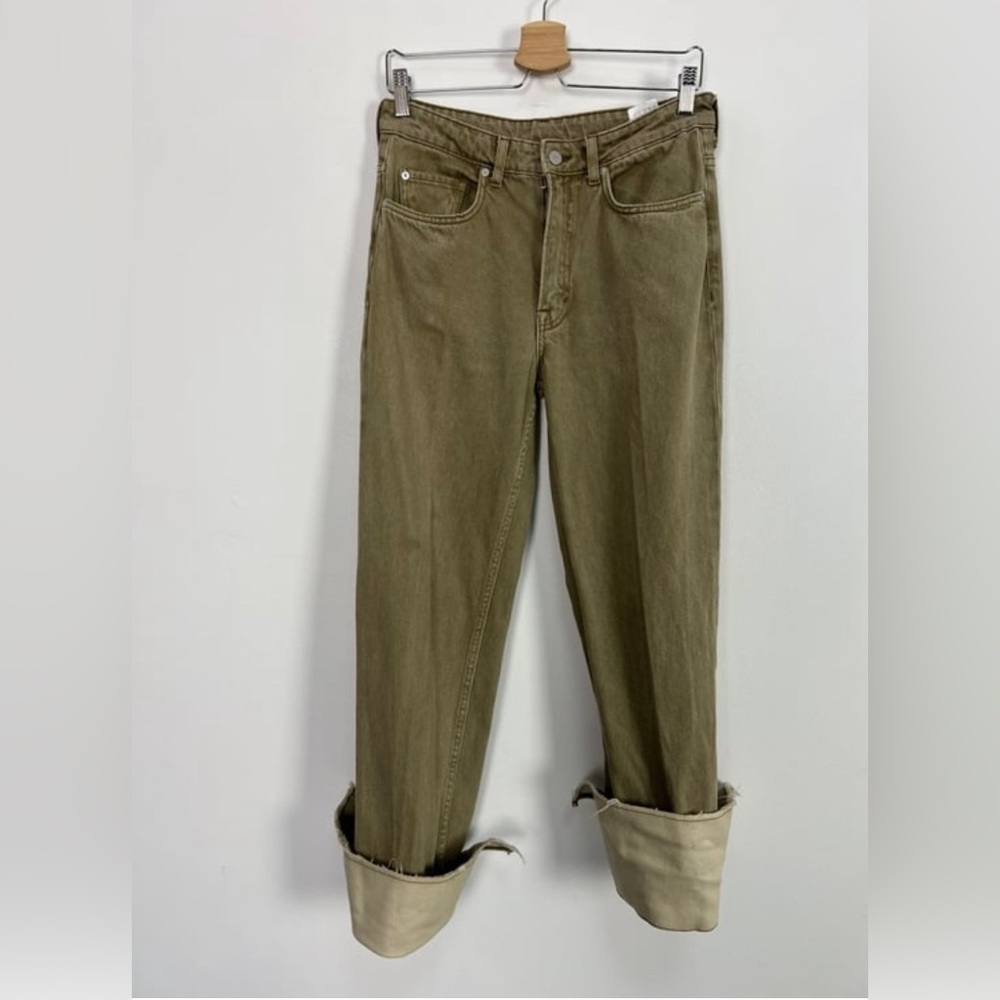Straight leg cuffed denim
